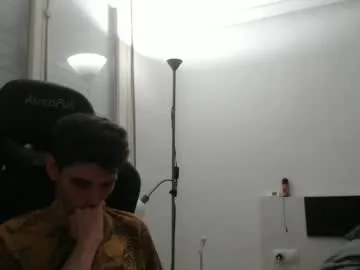 Keep_us_wild – webcam model profile photo Image 3