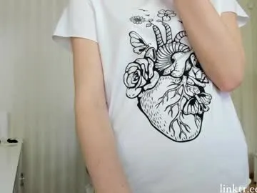 Allla – webcam model profile photo Image 9