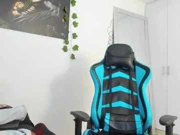 Bikergirl_97 – webcam model profile photo Image 9