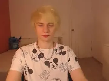 molochnaya000 – webcam model profile photo Image 15