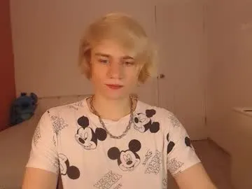 molochnaya000 – webcam model profile photo Image 3