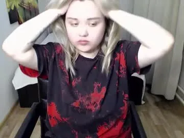 mellsawertyq – webcam model profile photo Image 4