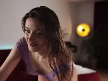 IORio2 – webcam model profile photo Image 17