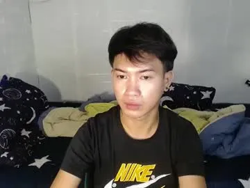 -teenytiny- – webcam model profile photo Image 9