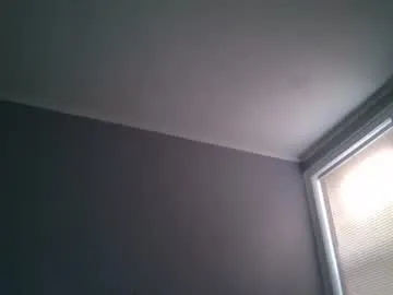 SunnyShiney – webcam model profile photo Image 2