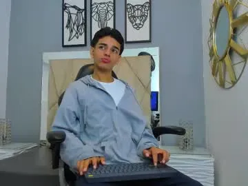 tyler_gus – webcam model profile photo Image 6