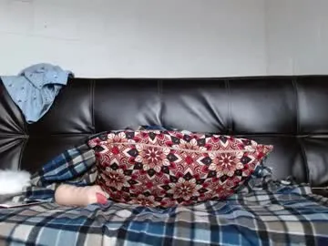 Daddyslut2_0 – webcam model profile photo Image 13