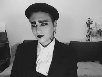 charlie_eusse – webcam model profile photo Image 3