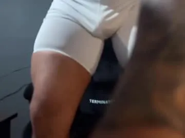 skyisland777 – webcam model profile photo Image 3