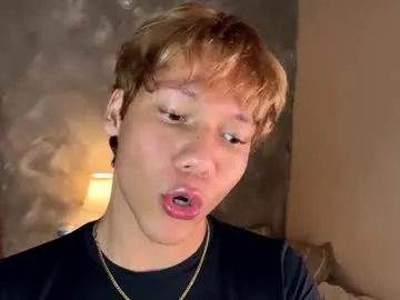 parisstone2 – webcam model profile photo