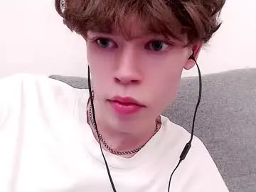 octavarium211 – webcam model profile photo Image 3