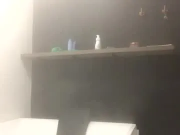 sigmasian – webcam model profile photo Image 9