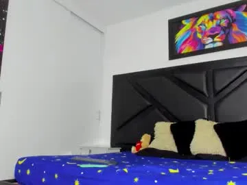 octavarium211 – webcam model profile photo Image 4