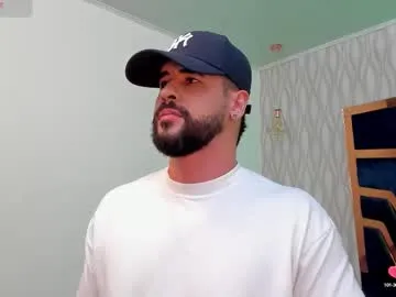 gdanch – webcam model profile photo Image 3