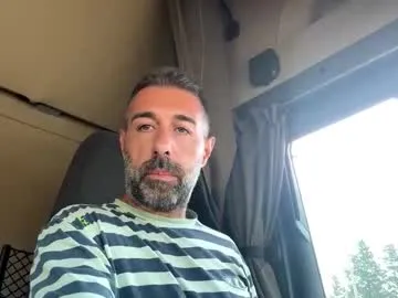 mmelicious – webcam model profile photo Image 14