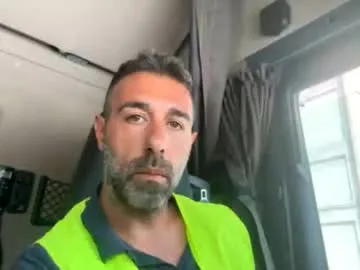 mmelicious – webcam model profile photo Image 4