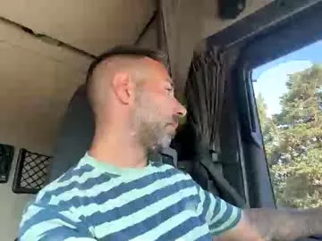 mmelicious – webcam model profile photo Image 6