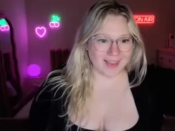 valkyazrael – webcam model profile photo Image 2