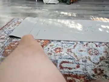 pineappletaste – webcam model profile photo