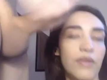 bambi_lu – webcam model profile photo Image 9