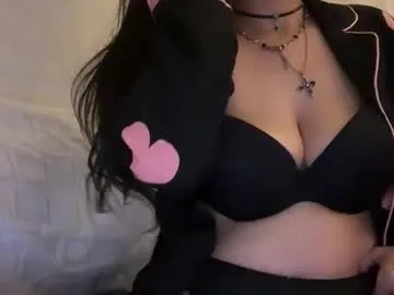 sophieerain – webcam model profile photo Image 7