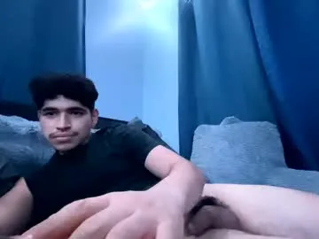 hunkwithglasses – webcam model profile photo Image 3