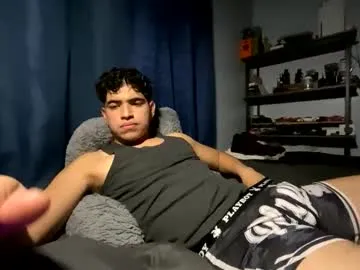 hunkwithglasses – webcam model profile photo Image 9