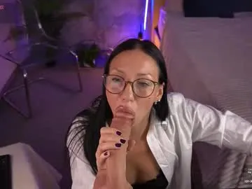 megan_galactica – webcam model profile photo Image 5