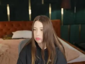 luna_tin – webcam model profile photo Image 12