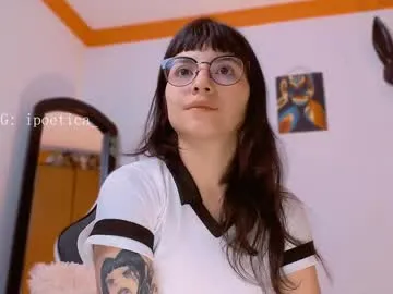 alana15 – webcam model profile photo Image 6