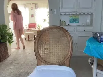 lunaaridi – webcam model profile photo Image 6