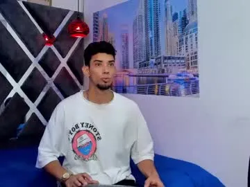 mayumichan13 – webcam model profile photo Image 7