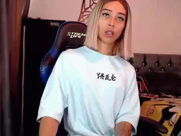 HopeHeaven – webcam model profile photo Image 19