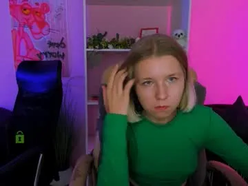 caroline_eclipse – webcam model profile photo Image 17