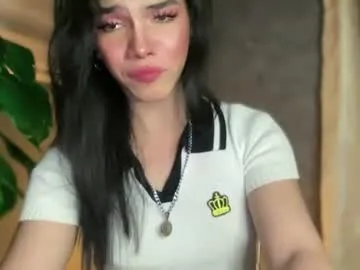 uwuxo – webcam model profile photo Image 6