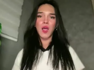 uwuxo – webcam model profile photo Image 9