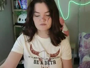 crystal_rouge – webcam model profile photo Image 3