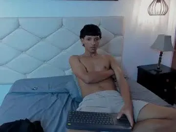 2bigcocksforu – webcam model profile photo Image 3