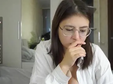 xoxo_cherry1 – webcam model profile photo Image 9