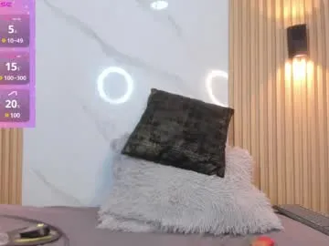 Allla – webcam model profile photo Image 6