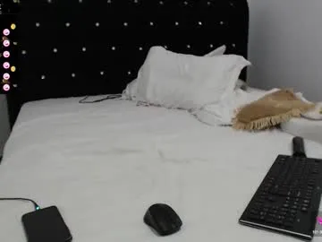 sigmasian – webcam model profile photo Image 8