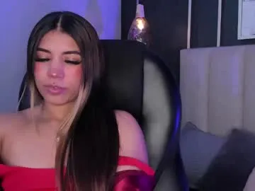 faecavaness – webcam model profile photo Image 7