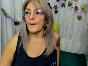 jenn_fit – webcam model profile photo Image 14