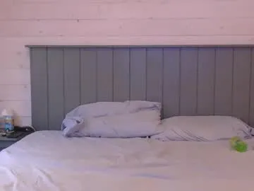 Youlalia – webcam model profile photo Image 2