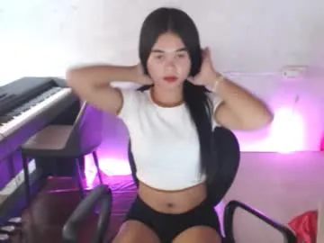 millemimi – webcam model profile photo Image 9