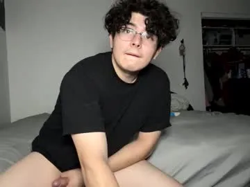 school_ch – webcam model profile photo Image 2