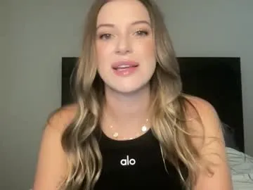 StarKristy – webcam model profile photo Image 13