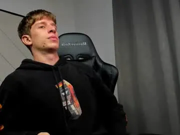 hungeddy – webcam model profile photo Image 6