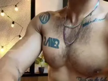 ginwood – webcam model profile photo Image 8