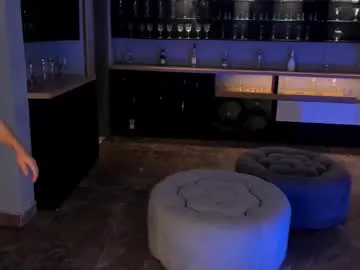 serenavelvet – webcam model profile photo Image 11